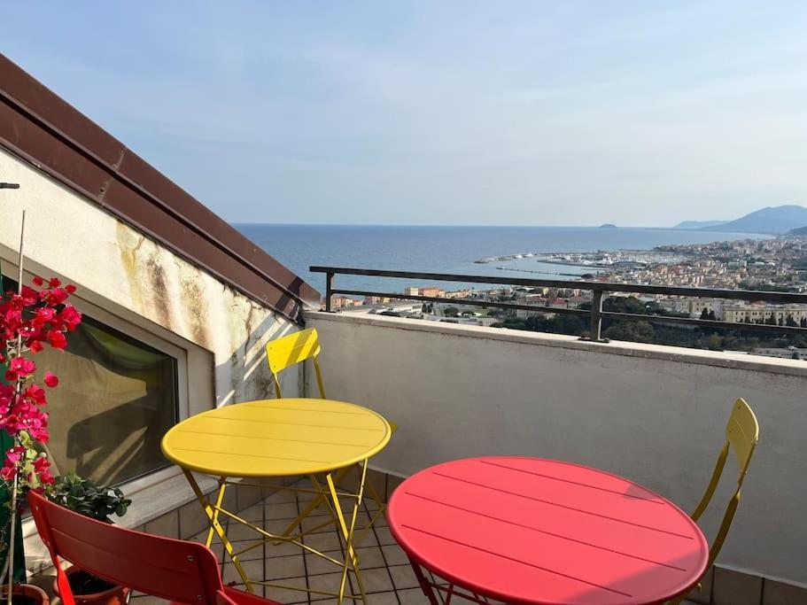 Appartement Vue Sur Mer Пиетра Лигуре Екстериор снимка